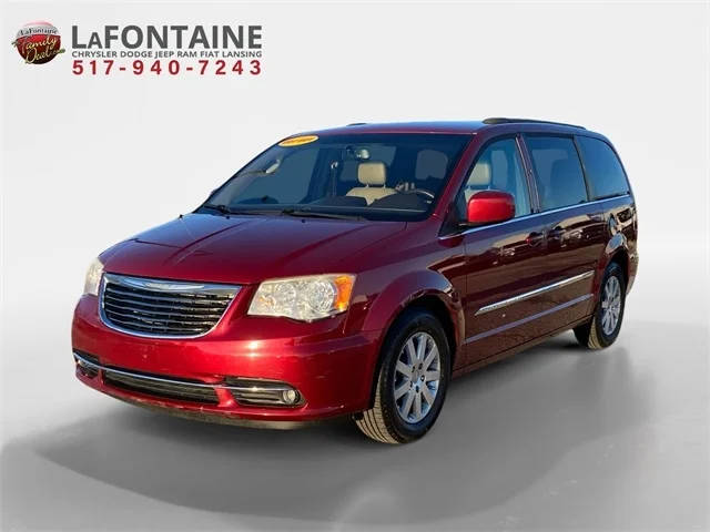 2015 Chrysler Town and Country Touring FWD photo