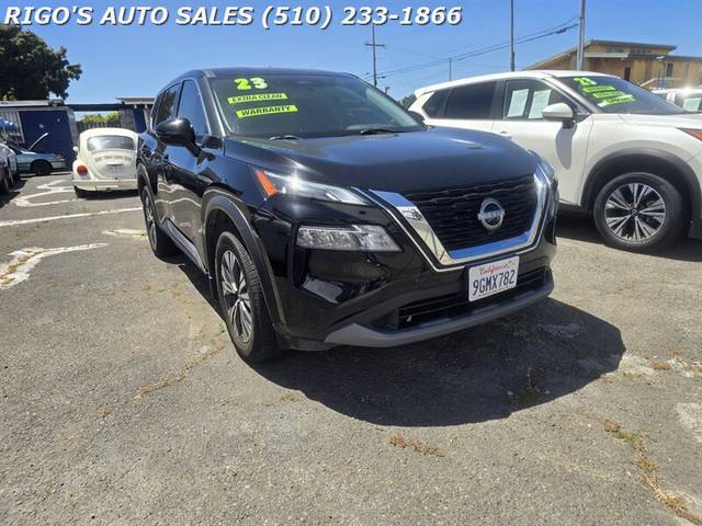 2023 Nissan Rogue SV FWD photo
