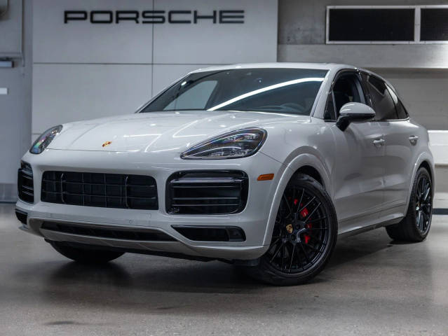2023 Porsche Cayenne GTS AWD photo