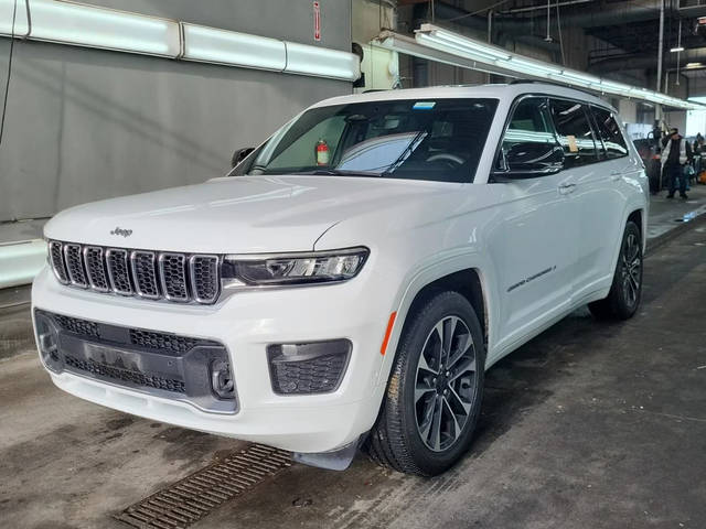 2023 Jeep Grand Cherokee L Overland 4WD photo