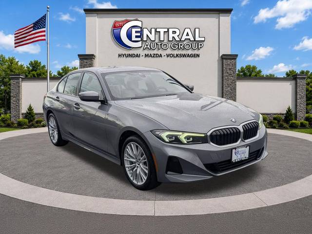 2023 BMW 3 Series 330i xDrive AWD photo