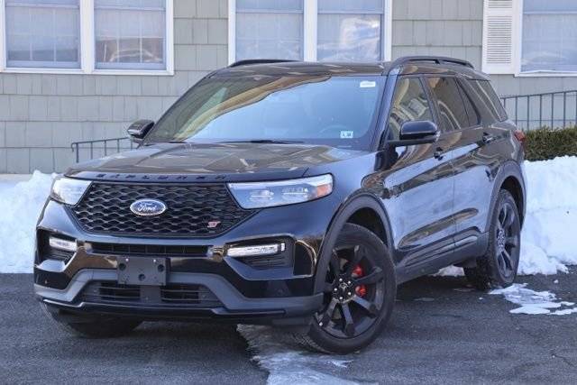 2023 Ford Explorer ST 4WD photo