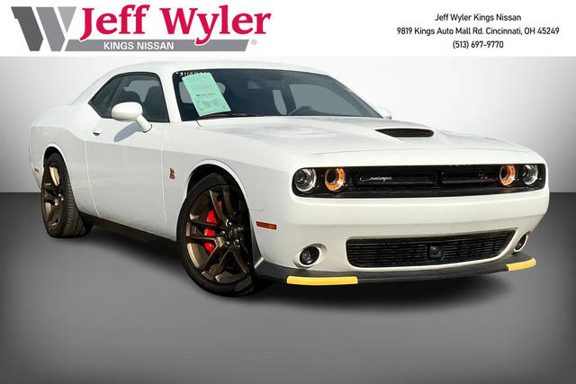 2023 Dodge Challenger R/T Scat Pack RWD photo