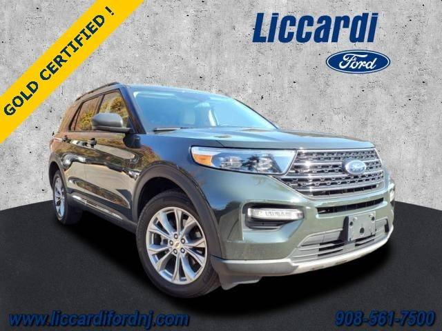 2022 Ford Explorer XLT 4WD photo