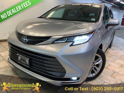 2023 Toyota Sienna Limited AWD photo