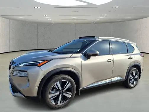 2023 Nissan Rogue Platinum FWD photo