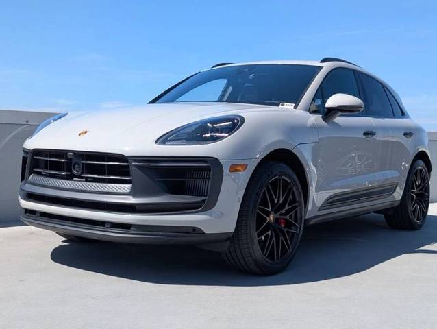 2023 Porsche Macan GTS AWD photo