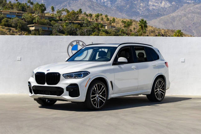 2023 BMW X5 M50i AWD photo