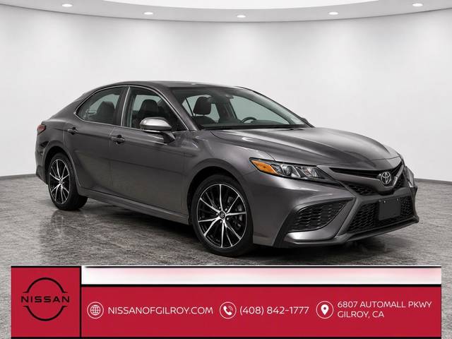 2023 Toyota Camry SE FWD photo