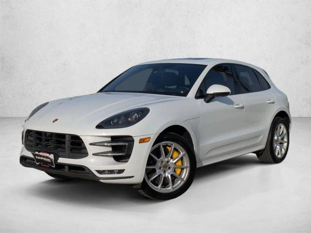 2016 Porsche Macan Turbo AWD photo