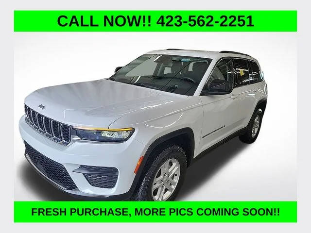2023 Jeep Grand Cherokee Laredo 4WD photo