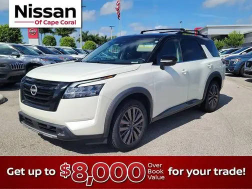 2023 Nissan Pathfinder SL FWD photo