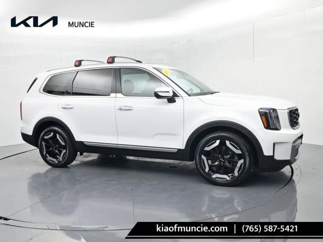 2023 Kia Telluride S AWD photo