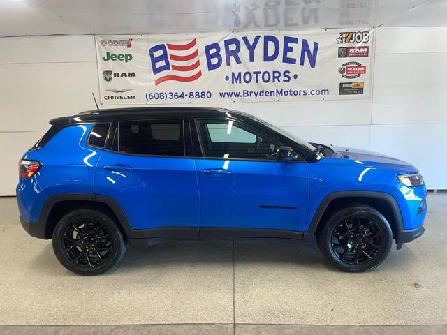 2022 Jeep Compass Altitude 4WD photo