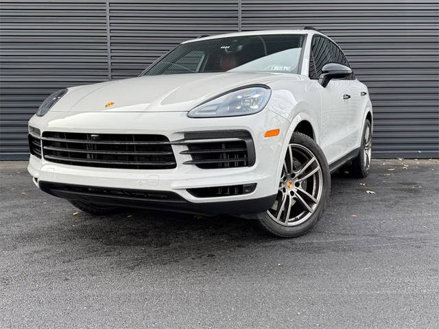 2023 Porsche Cayenne  AWD photo