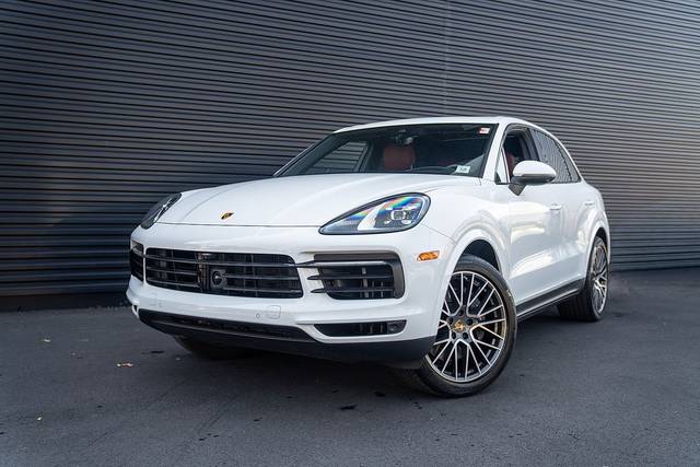 2023 Porsche Cayenne  AWD photo