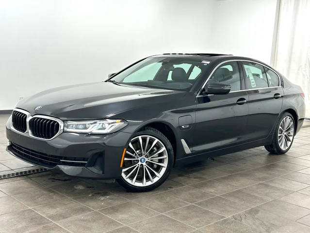 2023 BMW 5 Series 530e xDrive AWD photo