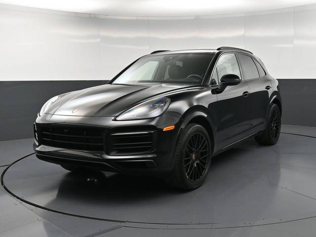 2023 Porsche Cayenne Platinum Edition AWD photo