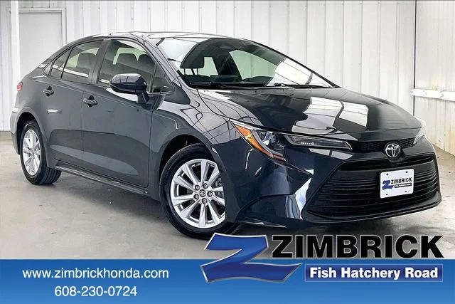 2023 Toyota Corolla LE FWD photo