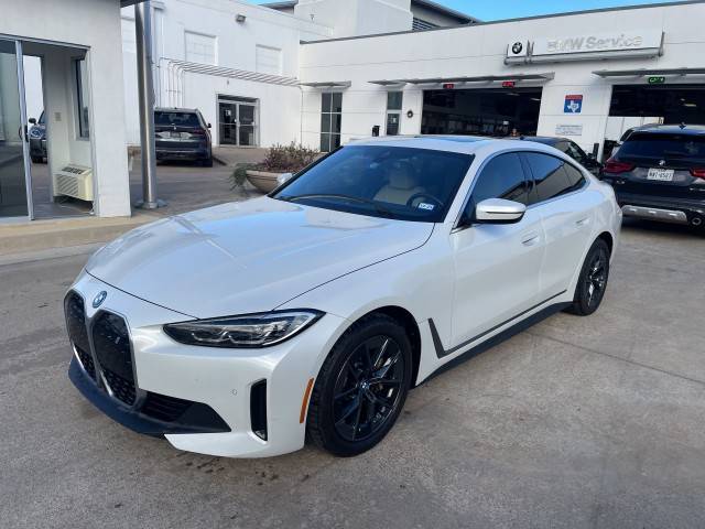 2023 BMW i4 eDrive40 RWD photo