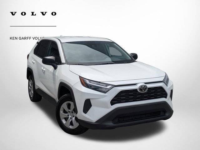 2023 Toyota RAV4 LE AWD photo
