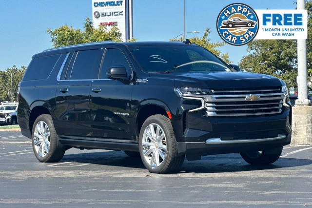 2023 Chevrolet Suburban High Country 4WD photo