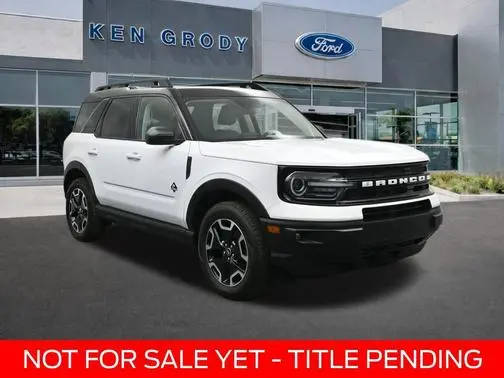 2022 Ford Bronco Sport Outer Banks 4WD photo