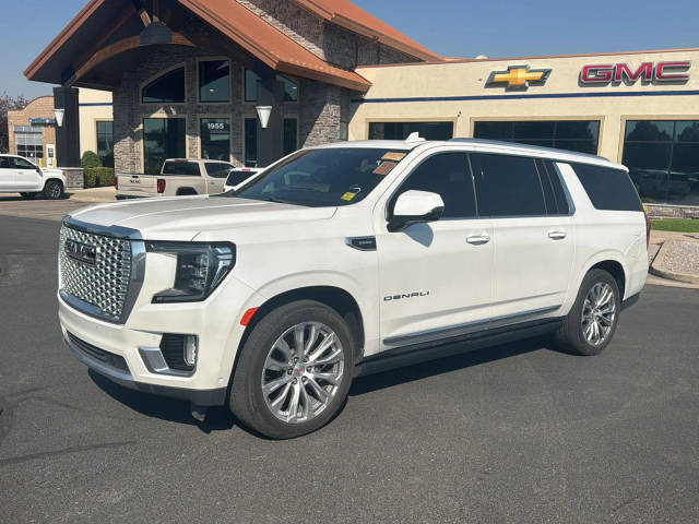 2023 GMC Yukon XL Denali 4WD photo