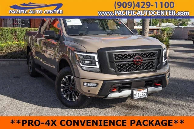 2023 Nissan Titan PRO-4X 4WD photo