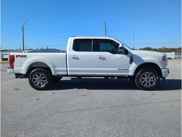 2022 Ford F-250 Super Duty LARIAT 4WD photo