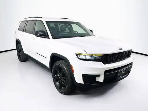 2023 Jeep Grand Cherokee L Altitude RWD photo