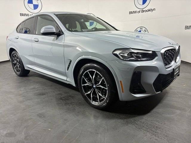 2023 BMW X4 xDrive30i AWD photo