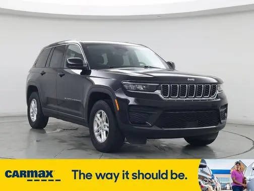 2023 Jeep Grand Cherokee Laredo 4WD photo