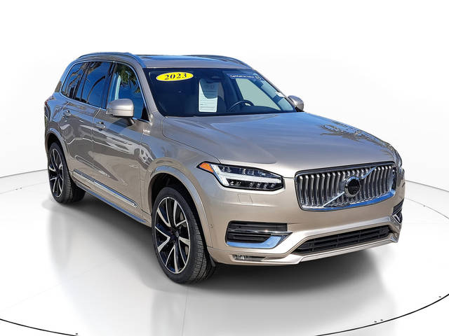 2023 Volvo XC90 Plus AWD photo