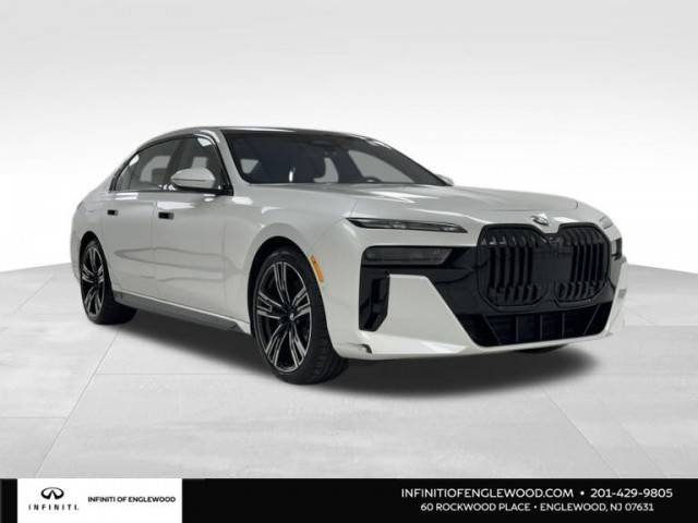 2023 BMW 7 Series 760i xDrive AWD photo