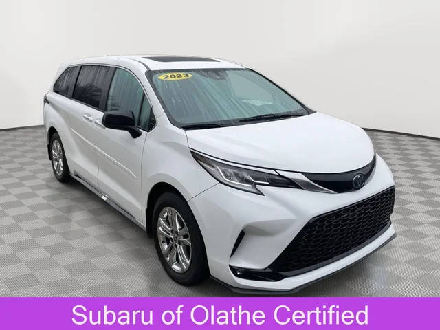 2023 Toyota Sienna XSE AWD photo