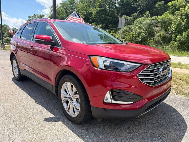 2022 Ford Edge Titanium AWD photo