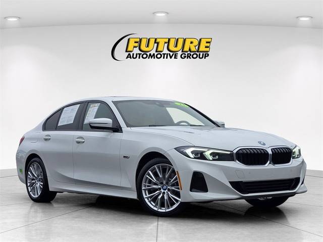 2023 BMW 3 Series 330e RWD photo