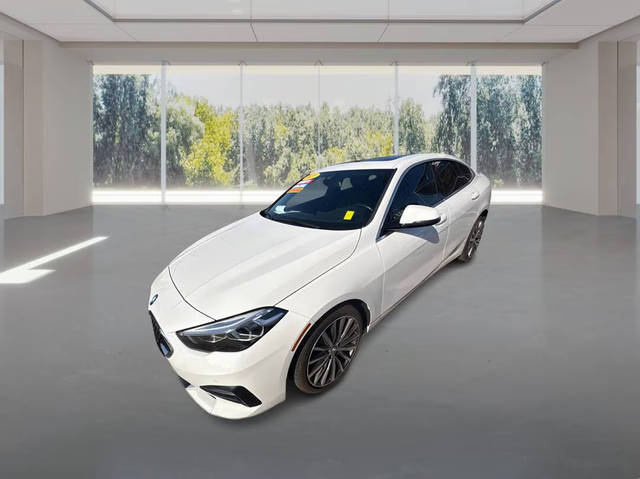 2023 BMW 3 Series 330e RWD photo