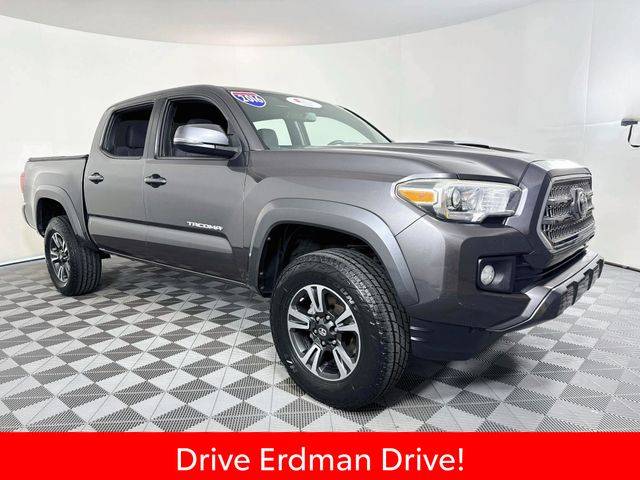 2016 Toyota Tacoma TRD Sport RWD photo