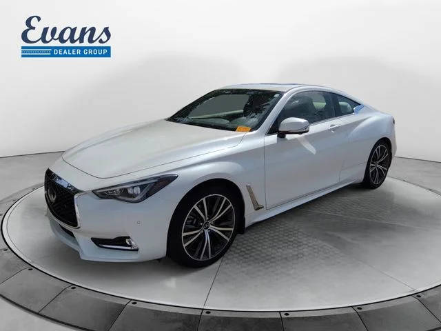 2022 Infiniti Q60 LUXE AWD photo
