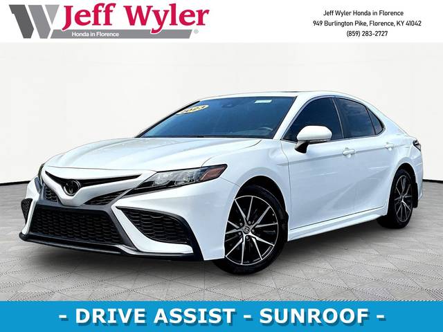 2023 Toyota Camry SE FWD photo