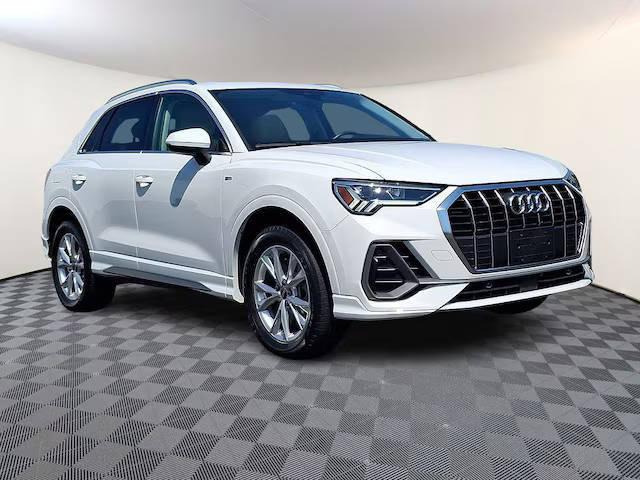 2023 Audi Q3 S line Premium AWD photo