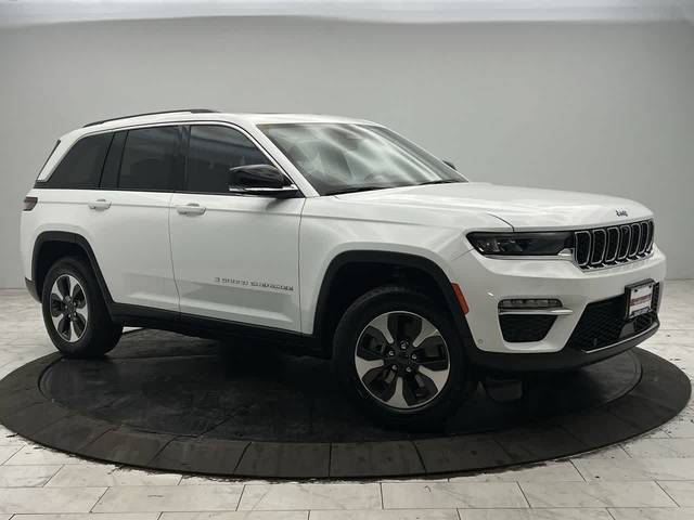 2022 Jeep Grand Cherokee 4WD photo