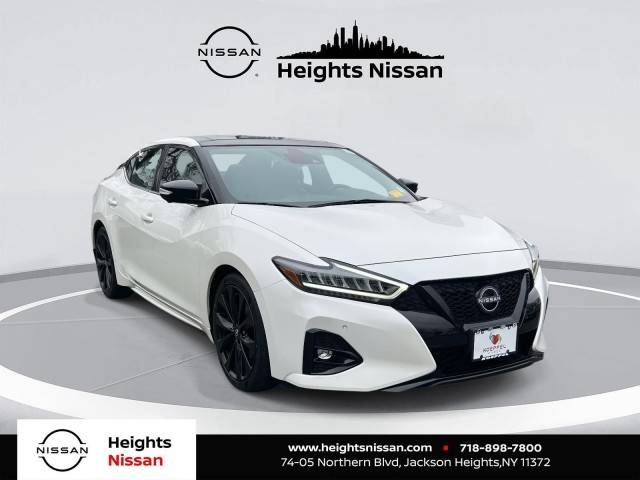 2023 Nissan Maxima SR FWD photo