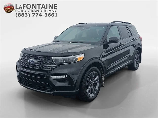 2023 Ford Explorer XLT 4WD photo