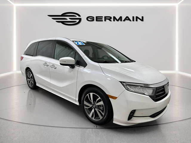 2023 Honda Odyssey Touring FWD photo