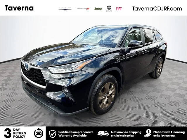 2023 Toyota Highlander Hybrid Bronze Edition FWD photo