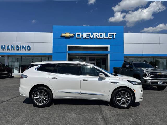 2023 Buick Enclave Avenir AWD photo