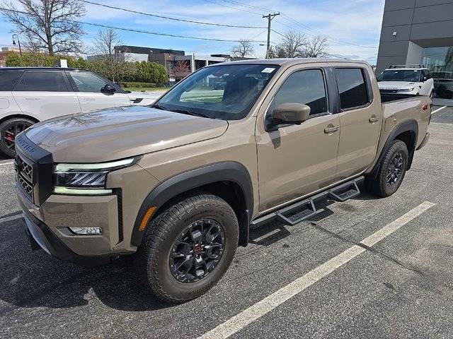 2023 Nissan Frontier PRO-4X 4WD photo